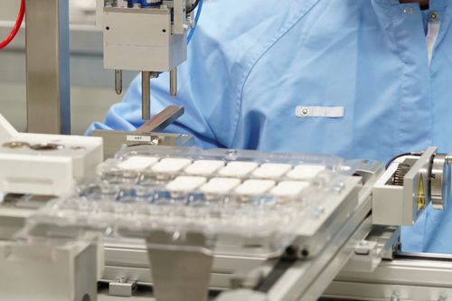 Assemblaggio per applicazioni industriali - Helvoet Rubber & Plastic Technologies B.V. - per grandi serie / in plastica / ISO 9001