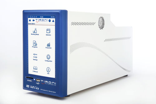 Generatore di ultrasuoni per saldatura plastica - Tironi Ultrasonics