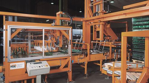 Pallettizzatore a strati - Quintech - MSK - a portale / per bottiglie / per contenitori in vetro