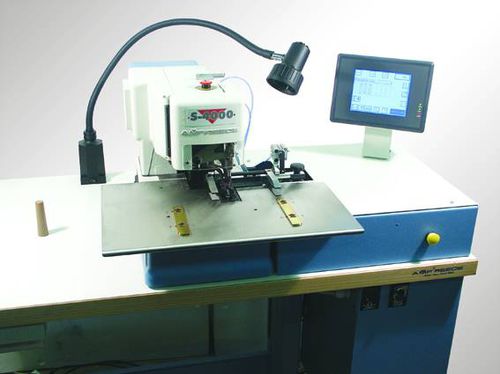 Macchina da cucire punto a catenella - S-4000 ISBH Indexer SM - AMF Reece CR, s.r.o. - per maniche di camicia / per occhielli / fissa