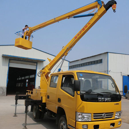 Piattaforma articolata montata su camion - a002 - Jinan Juxin Machinery Co., Ltd. - per cantiere / fuoristrada / per applicazioni industriali