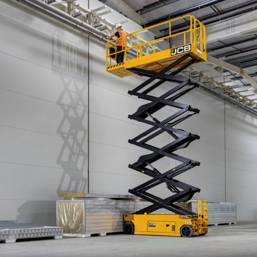 Piattaforma elevatrice a forbice mobile - S4550E - JCB - semovente / con alimentazione a batteria / completamente elettrica