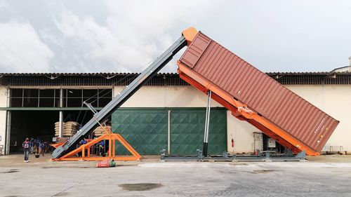 Ribaltatore elettrico e idraulico - SAUTEC - per container
