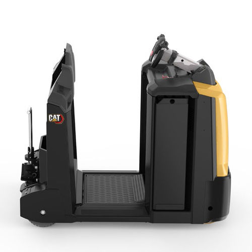 Trattore per rimorchio - NTR30-50N2 - Cat Lift Trucks - elettrico / a 3 ruote / con conducente in piedi