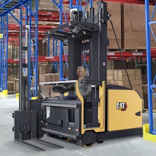 Carrello trilaterale elettrico - NVT series - Cat Lift Trucks - con conducente seduto / VNA / per magazzino
