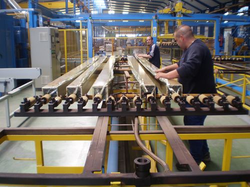 Termolaccatura per alluminio - EXTRUSIONES DE TOLEDO S.A. - del poliuretano