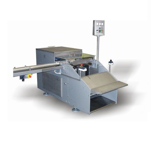 Incartonatrice orizzontale - SK1 - MILCOM a. s. - per l'industria agroalimentare / semiautomatica