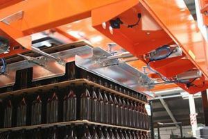 Depallettizzatore per l'industria alimentare e delle bevande - Hermis, JSC - per scatole / per lattine / per bottiglie di vetro