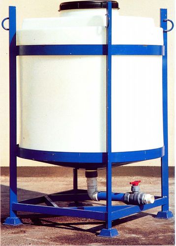 Serbatoio di stoccaggio - MB/C series - Reyde - per prodotti fitosanitari / in polietilene / cilindrico