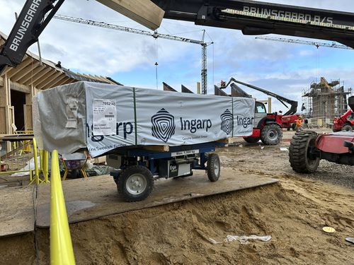 Carrello automotore elettrico - ErgoMover Lift+Go 360° WIRELESS - GMV Handling A/S - a 2 assi / per cantiere / per carichi pesanti