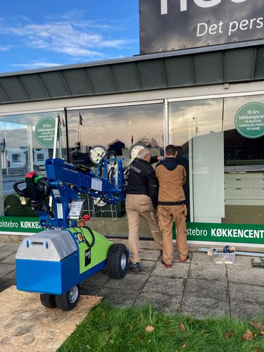 Robot per la posa di vetrate semovente - Winlet 600 - GMV Handling A/S