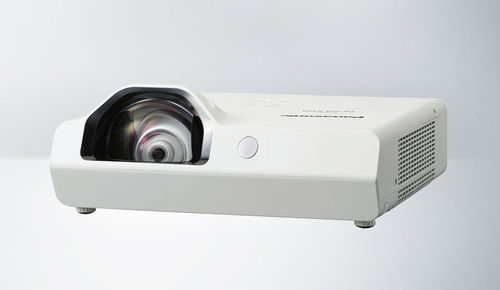 Videoproiettore LCD - PT-T series  - Panasonic Business Communication