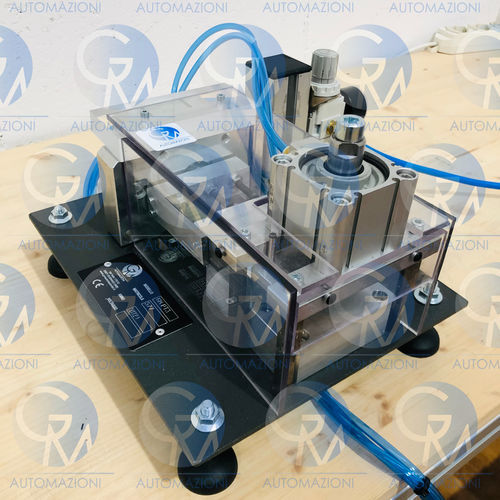 Macchina per l'inserimento di manicotti - PX3 - GM AUTOMAZIONI - pneumatica