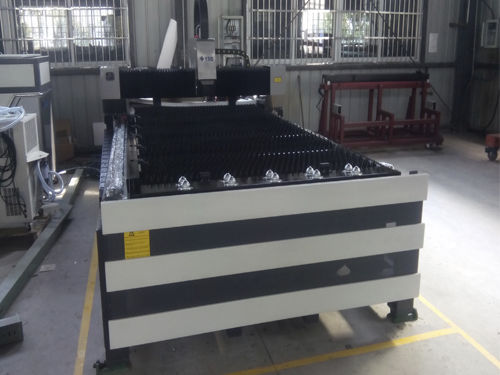 Macchina da taglio laser a fibra - YSD CF3015-500 - Hubei Tri-Ring Metal-Forming Equipment Co., Ltd. - per metallo / per lamiere / per lastre metalliche spesse