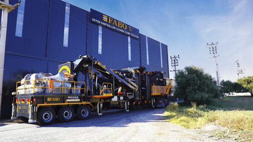 Gruppo di frantumazione e setacciatura a percussione - MDMK-03 series - Fabo Crushing Screening & Concrete Plants - mobile / secondario
