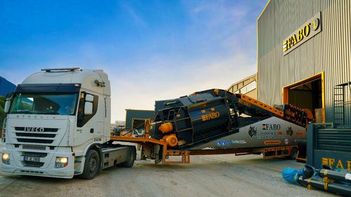 Centrale di betonaggio stazionario - COMPACT-180 - Fabo Crushing Screening & Concrete Plants - compatto / con nastro trasportatore