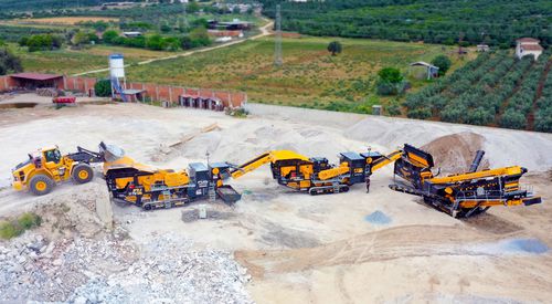 Gruppo di frantumazione e setacciatura mobile - Fabo Crushing Screening & Concrete Plants - a ganascia / cingolato / per pietre