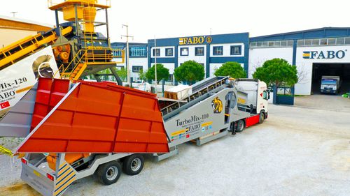 Centrale di betonaggio mobile - TURBOMIX-110 - Fabo Crushing Screening & Concrete Plants - automatico / a 2 assi