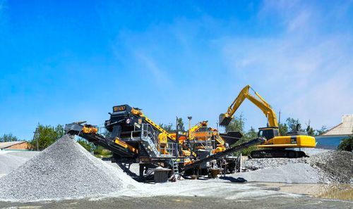 Gruppo di frantumazione e setacciatura a cono - MCC 300 - Fabo Crushing Screening & Concrete Plants - mobile / ad alta capacità / per roccia dura