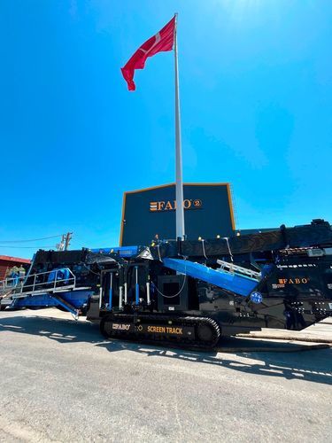 Gruppo di frantumazione e setacciatura mobile - FTS 15-60 - Fabo Crushing Screening & Concrete Plants - cingolato