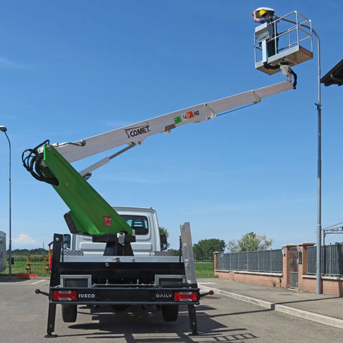 Piattaforma telescopica montata su camion - EUROSFILO 14 | 2 | 9 HQ - CO.ME.T. Officine - idraulica / per cantiere / per uso esterno