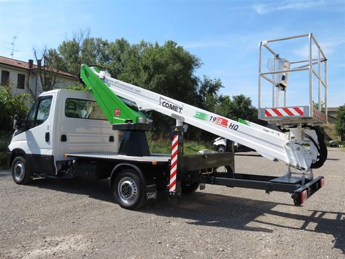 Piattaforma telescopica montata su camion - 19 | 2 | 7 (8.5) HQ - CO.ME.T. Officine - idraulica / per cantiere / per uso esterno