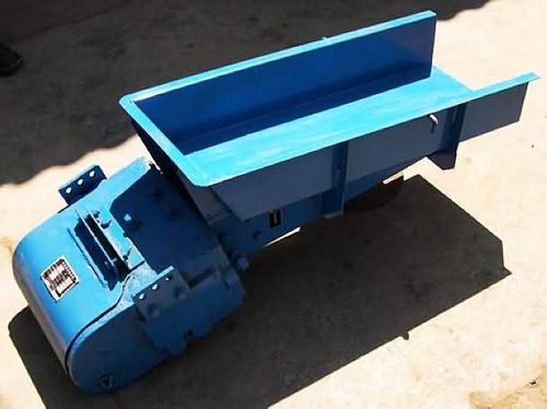 Alimentatore a vibrazione - Xinxiang Gaoke Mechanical Equipment Co., Ltd. - elettromagnetico / per pressa / per pulverulenti