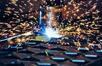 Taglio al plasma - thyssenkrupp Materials - metallo non ferroso / acciaio inossidabile / per grandi serie