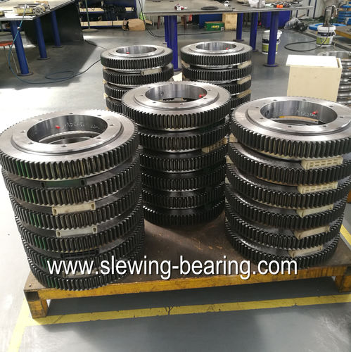 Ralla di orientamento a dentatura esterna - 01 - XUZHOU FENGHE SLEWING BEARING CO.,LTD - a dentatura interna / senza dentatura / a sfere