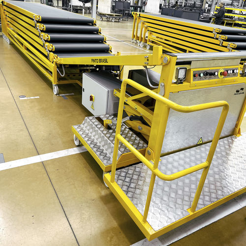 Trasportatore a nastro - PIBRA - Industrial Solutions - pneumatico / idraulico / orizzontale
