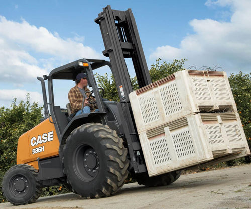 Carrello elevatore diesel - 586H - Case - con conducente seduto / per uso in esterni / 4 ruote