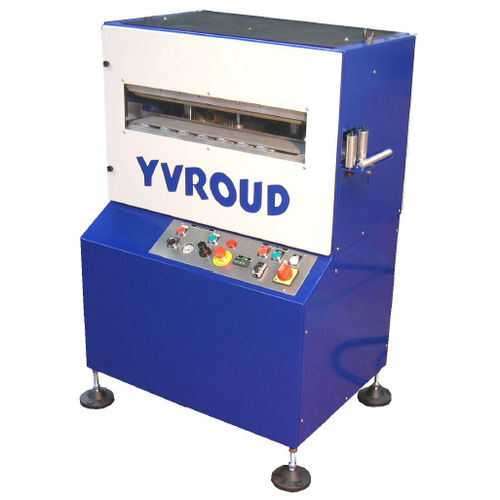 Traino per linea di estrusione per profilati - AR series - YVROUD