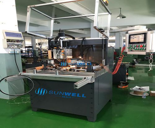 Macchina scanalatrice automatica - E500KGM - B - Ningbo Sunwell Sealing Materials Co., Ltd - CNC