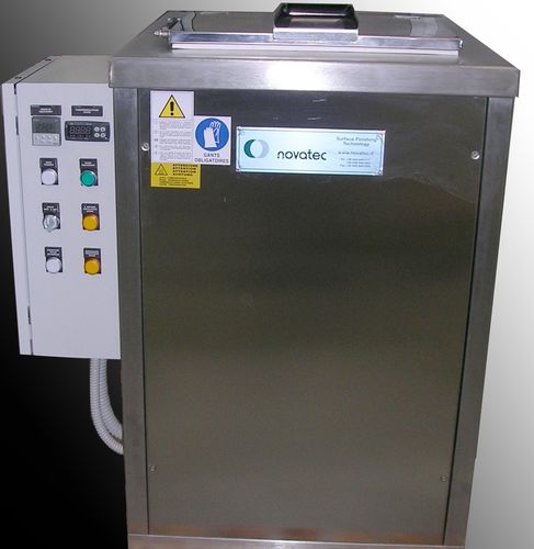 Essiccatore sottovuoto - FVU - NOVATEC srl - Surface Finishing Technology - centrifugo / per batch / da laboratorio