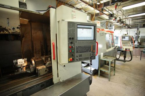 Fresatura conto terzi in plastica - LARM a.s. - per applicazioni automotive / CNC / 5 assi