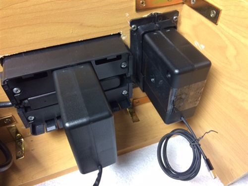 Avvolgitore per cavo dati - LHDMI-10-SQ - lightcast - retrattile / fisso / su misura