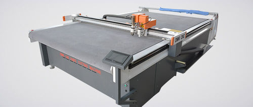 Macchina da taglio a lama - OMNI CNC Technology Co.,Ltd - con matrice / per materie plastiche / per legno