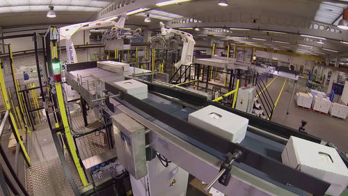 Pallettizzatore per quarto di pallet - Sinterpack - robotizzato / per solidi / automatico