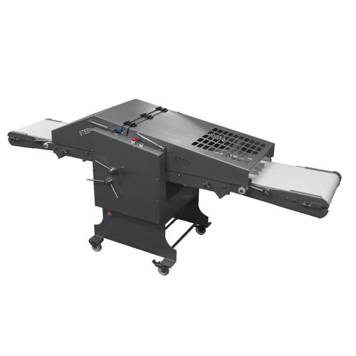 Spiumatrice per pollame automatica - ST700K - STEEN - F.P.M. INTERNATIONAL - per polli / per tacchini / petto