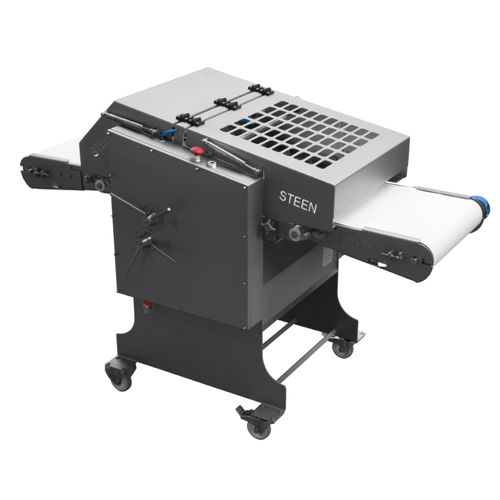 Spiumatrice per pollame automatica - ST700K10 - STEEN - F.P.M. INTERNATIONAL - per polli / per tacchini / petto