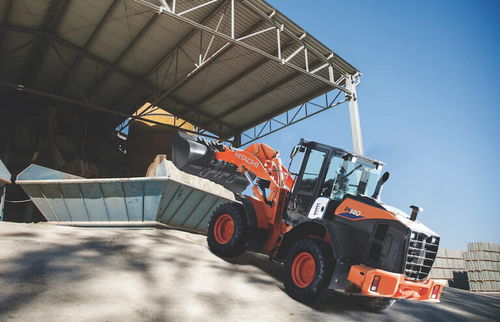 Pala su ruote - ZW140-6 - Deere-Hitachi Construction Machinery - per cantiere