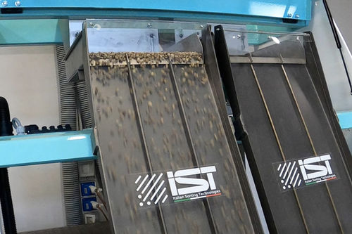 Smistatore per l'industria agroalimentare - I.S.T. ITALIAN SORTING TECHNOLOGIES - per il riciclaggio / ottico / per materie plastiche