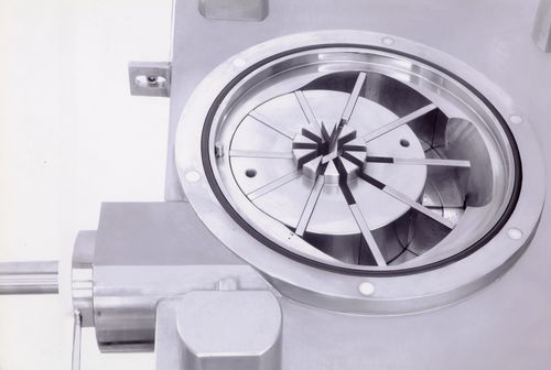 Insaccatrice sottovuoto idraulica - IOZZELLI - automatica / in continuo / per salsicce