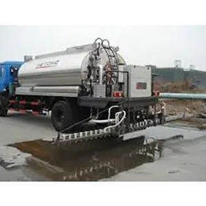 Spanditrice per leganti montata su camion - 05 - Alfa-Omega