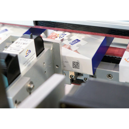 Macchina di serializzazione per l'industria farmaceutica - HSS - b+b Automations- und Steuerungstechnik GmbH