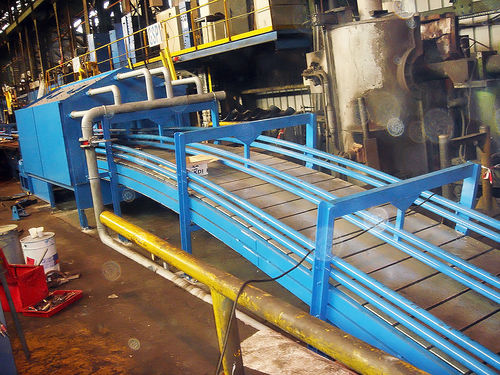 Trasportatore a tapparelle - atmos - per pezzi / per l'industria metallurgica