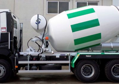 Betoniera su autotelaio - FH70 - Frumecar