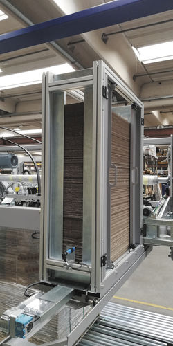 Reggiatrice con pressa - PRESS MASTER Series - OFFICINA MECCANICA SESTESE S.p.A. - automatica / per cartone / verticale