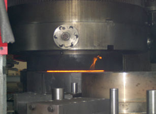 Linea di presse idraulica - Tech Euroengineering - per forgiatura