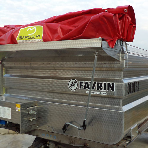 Serbatoio per passaggio - VSC series - Favrin S.r.l. - per uva / in acciaio inossidabile / rettangolare